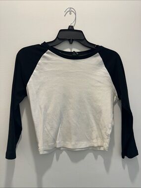 wild fable Black and White Raglan Long-Sleeve Tee